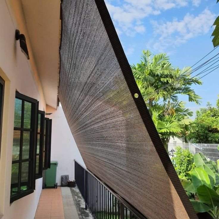 HDPE green shade net for balcony patio privacy and outdoor shading in Muscat